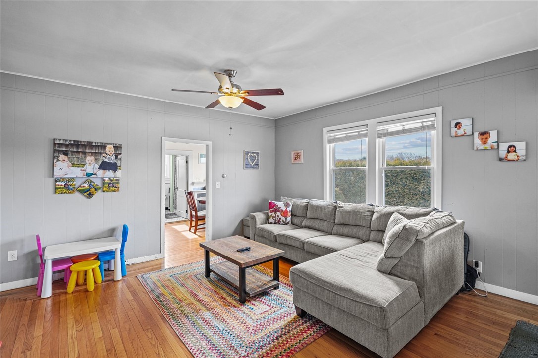 771 Pippin Orchard Road Cranston, RI 02921 - Photo 9 of 31