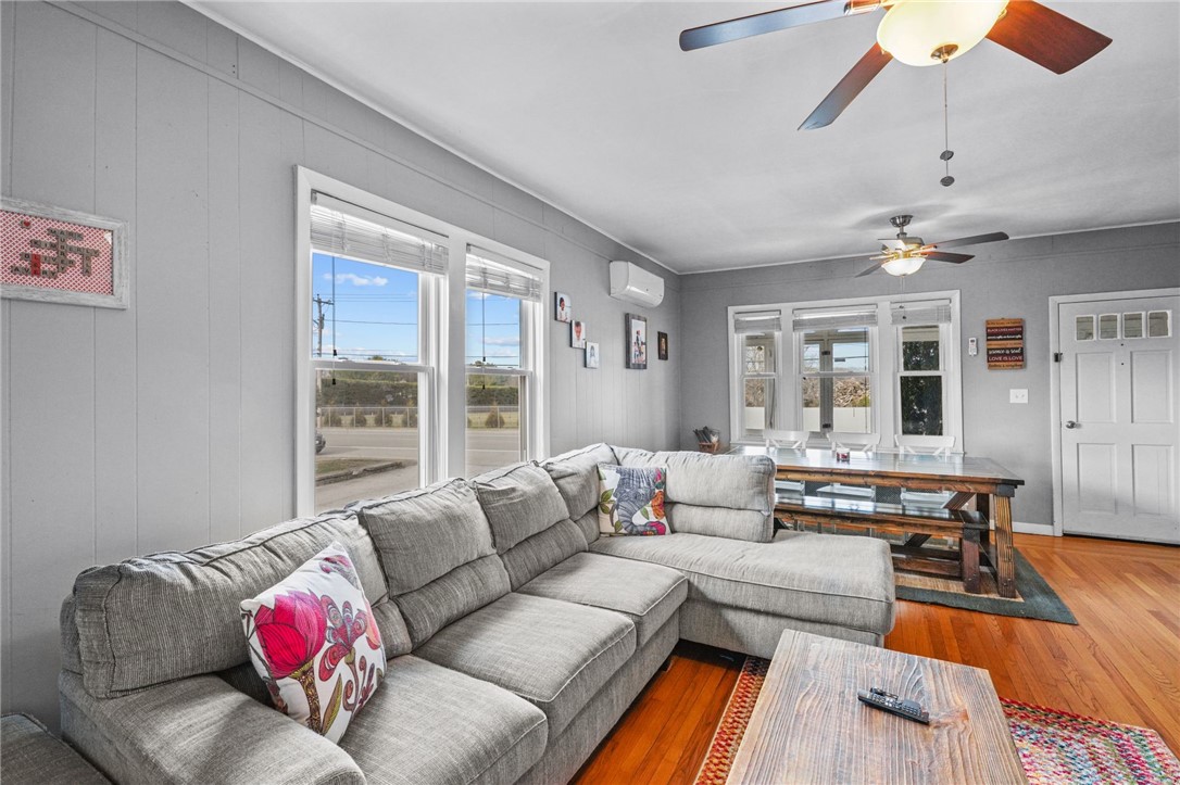 771 Pippin Orchard Road Cranston, RI 02921 - Photo 10 of 31