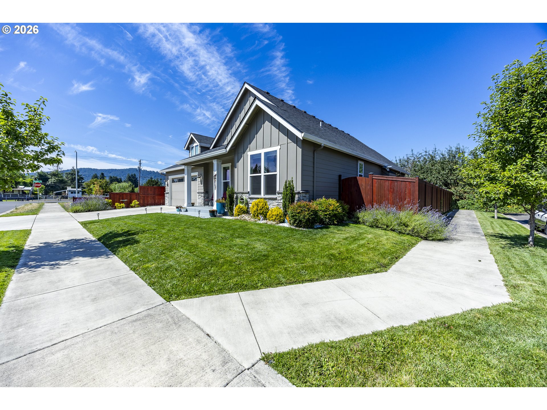 1152 South 46th Street Springfield, OR 97478 - Photo 3 of 45