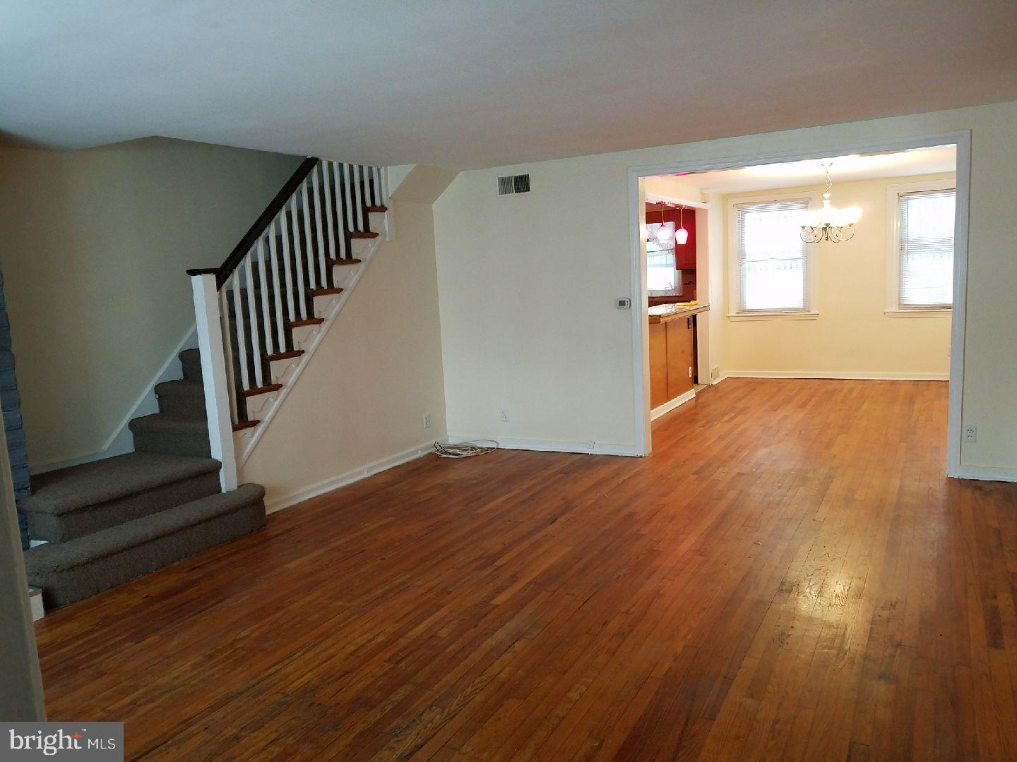 304 Maypole Road Upper Darby, PA 19082 - Photo 3 of 16 Dining Room