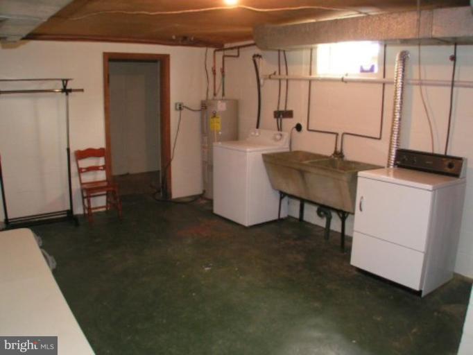 4824 Black Rock Road Hampstead, MD 21074 - Photo 18 of 27 Laundry Area 1