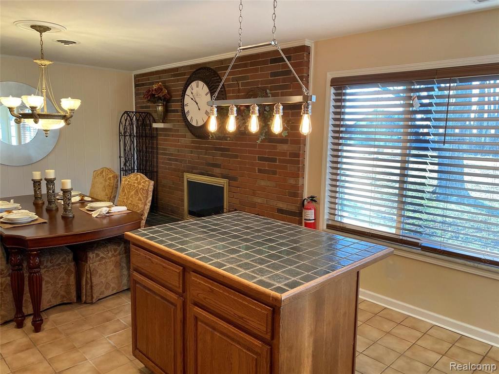 51811 Card Road Macomb, MI 48042 - Photo 8 of 25