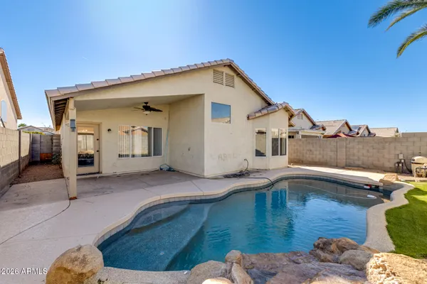 $2,495 | 8642 West Laurel Lane, Peoria, AZ 85345