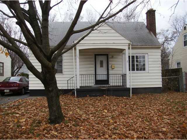 143 North James Road Columbus, OH 43213 - Photo 1 of 8