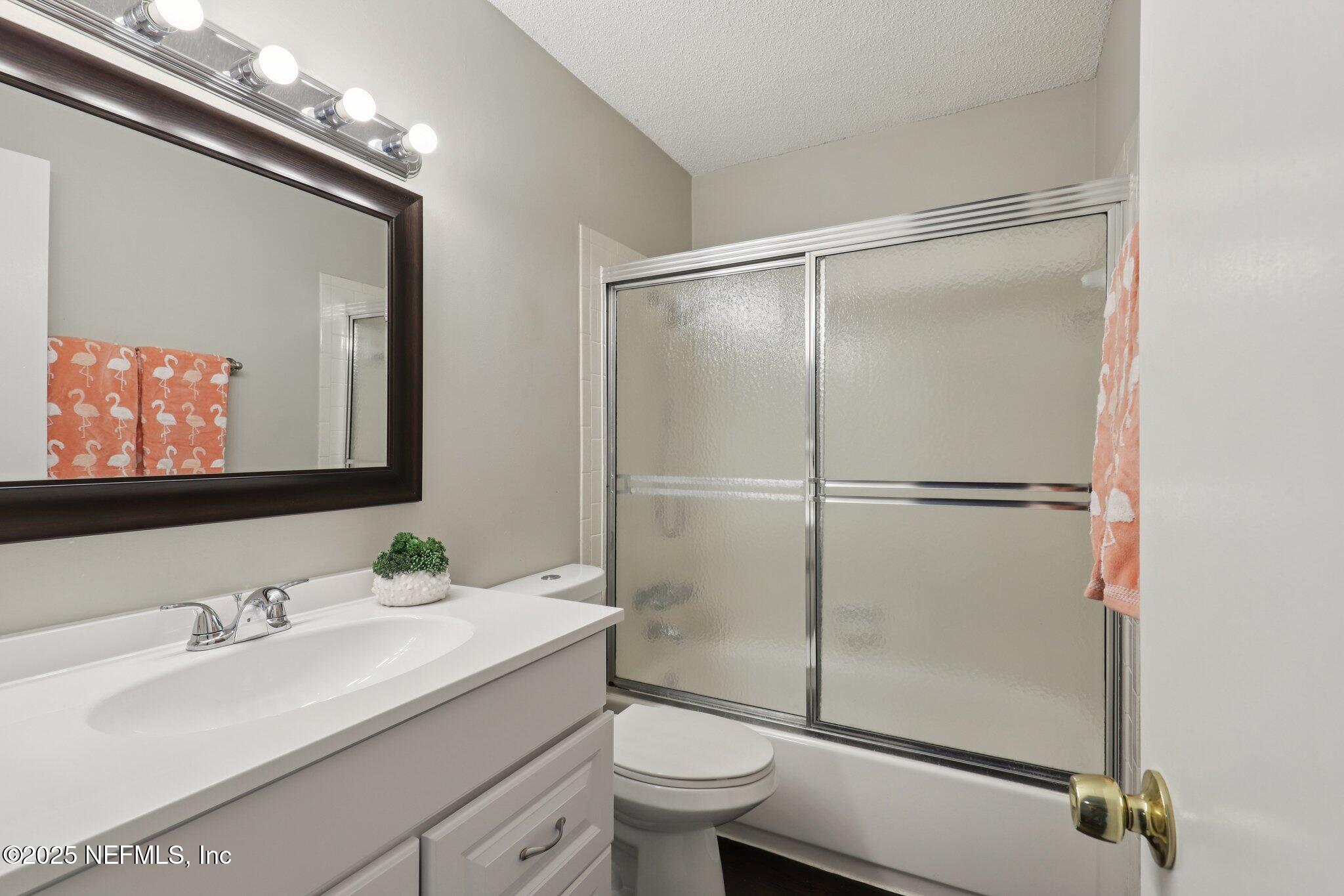 1262 The Grove Road Orange Park, FL 32073 - Photo 19 of 52 Hall Bathroom-mls-The Grove Rd-1206-021