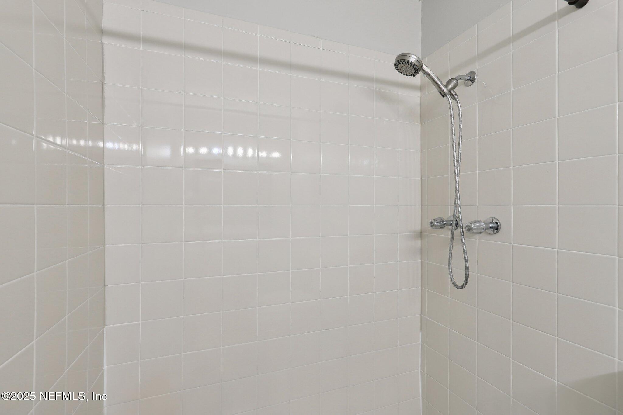 1262 The Grove Road Orange Park, FL 32073 - Photo 24 of 52 Primary Bath 2