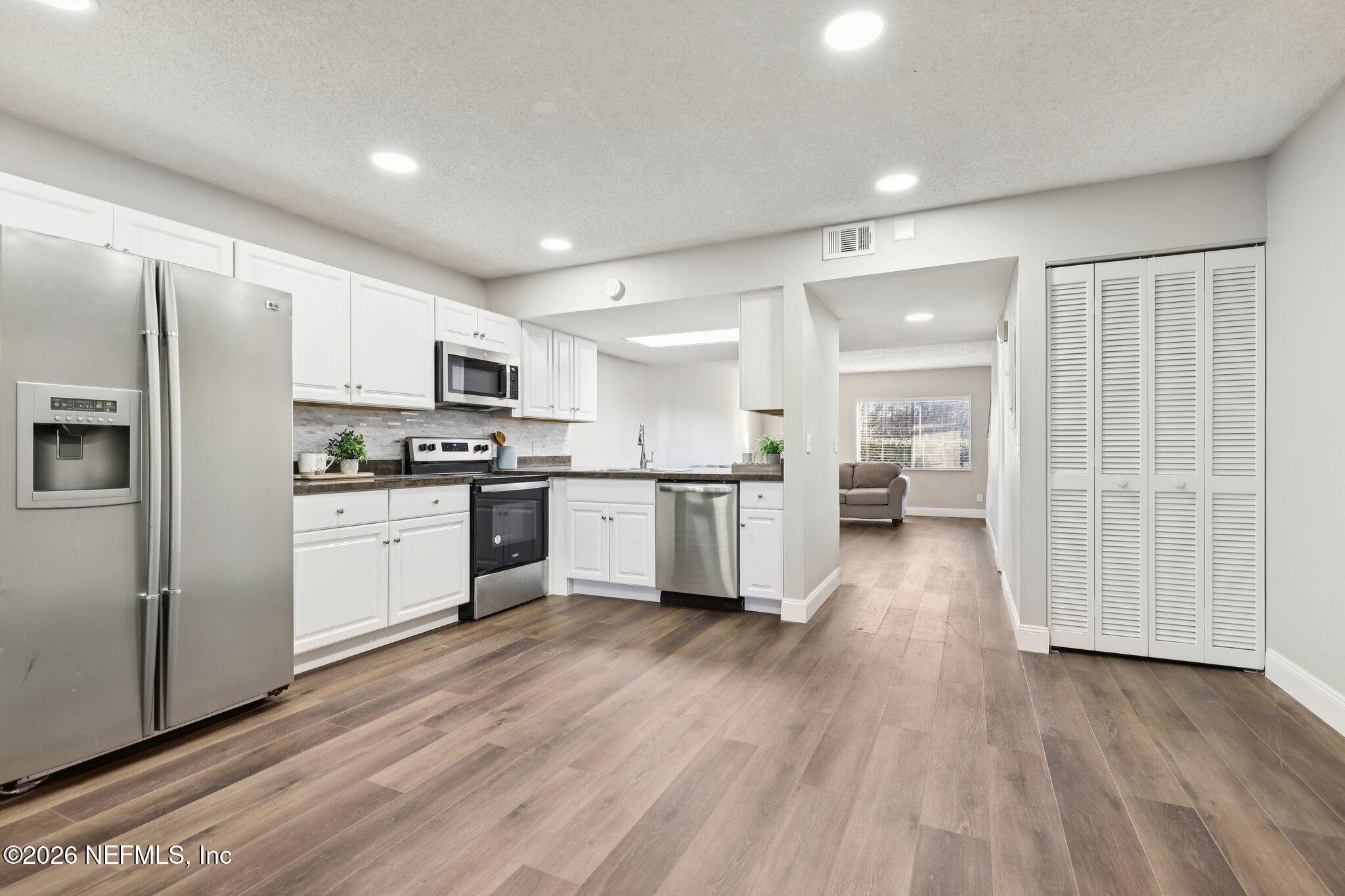 1262 The Grove Road Orange Park, FL 32073 - Photo 38 of 52 16-web-or-mls-The Grove Rd-S0702-016