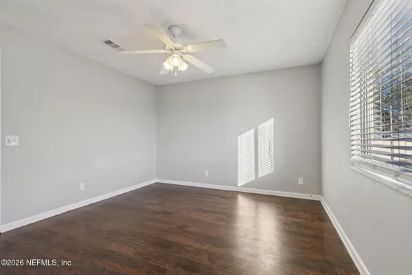 a picture of a bench in a back