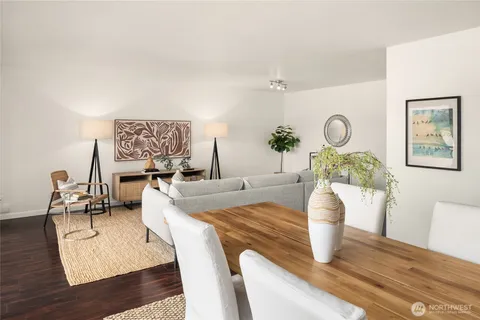 $575,000 | 2501 Canterbury Lane East, Unit 322, Seattle, WA 98112