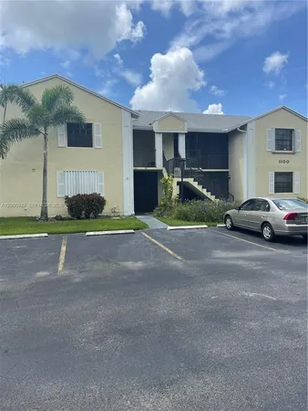 $1,700 | 1100 Constitution Drive, Unit 1100C, Homestead, FL 33034