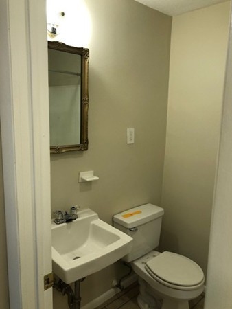 915 Edgell Road, Unit 71 Framingham, MA 01701 - Photo 13 of 15