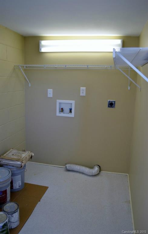 1318 Cape Hickory Road Hickory, NC 28601 - Photo 6 of 23 Gallery Image 6