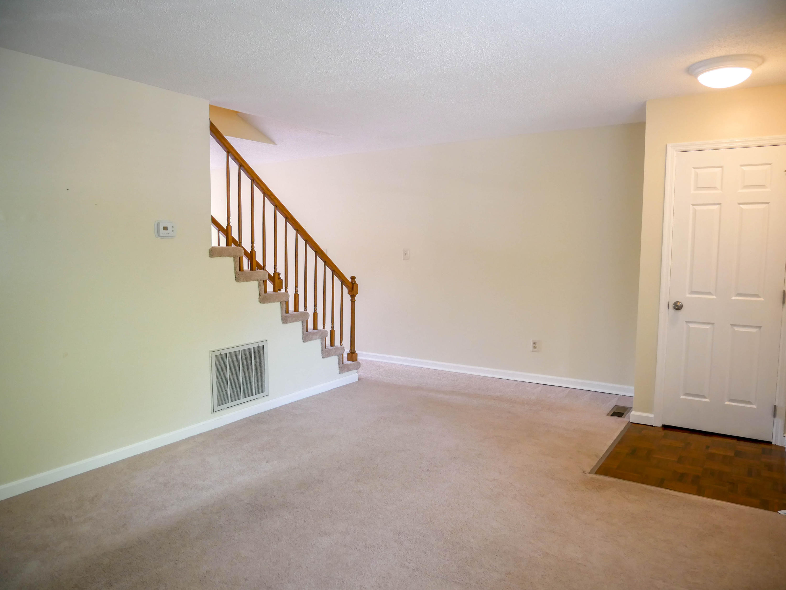 102 High Point Lane Oak Ridge, TN 37830 - Photo 5 of 22 P1040370