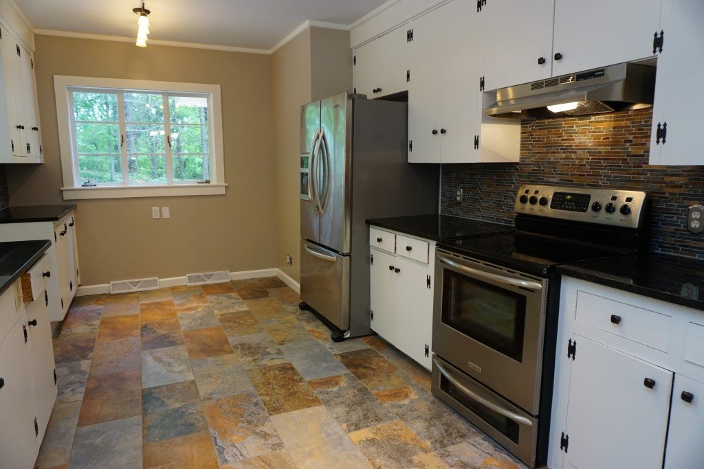 448 Country Club Road Tryon, NC 28782 - Photo 23 of 36