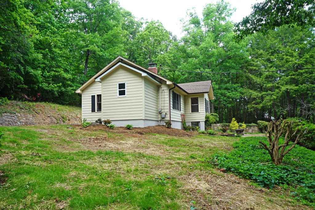 448 Country Club Road Tryon, NC 28782 - Photo 5 of 36