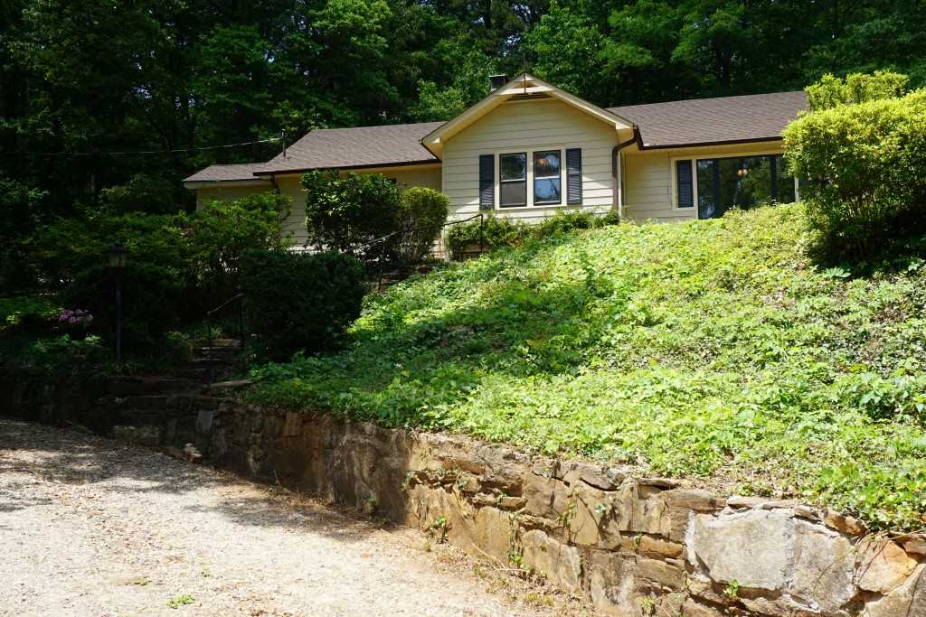 448 Country Club Road Tryon, NC 28782 - Photo 6 of 36