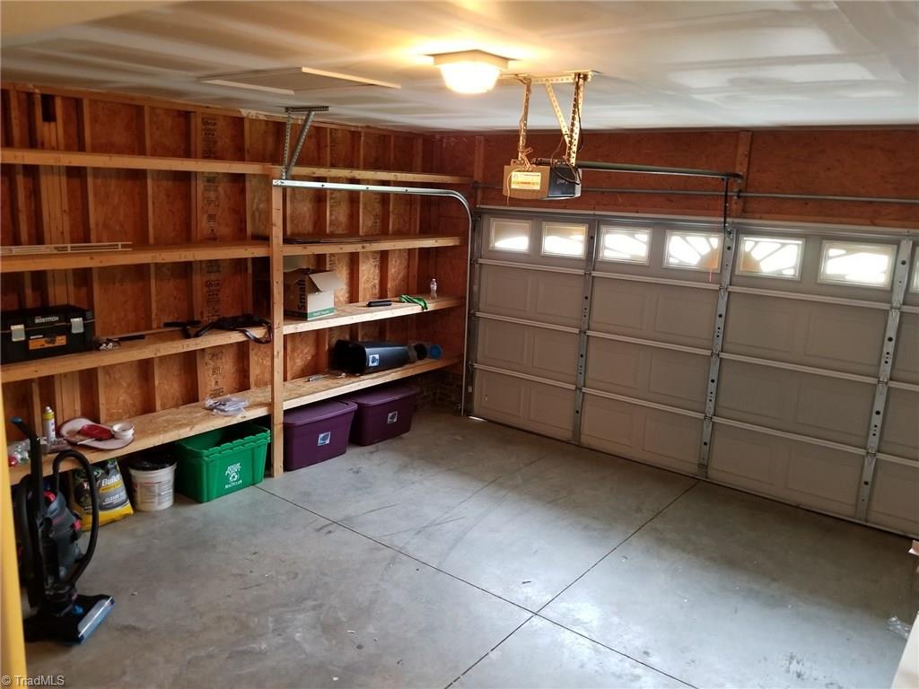 343 Hickory Lane High Point, NC 27265 - Photo 2 of 17