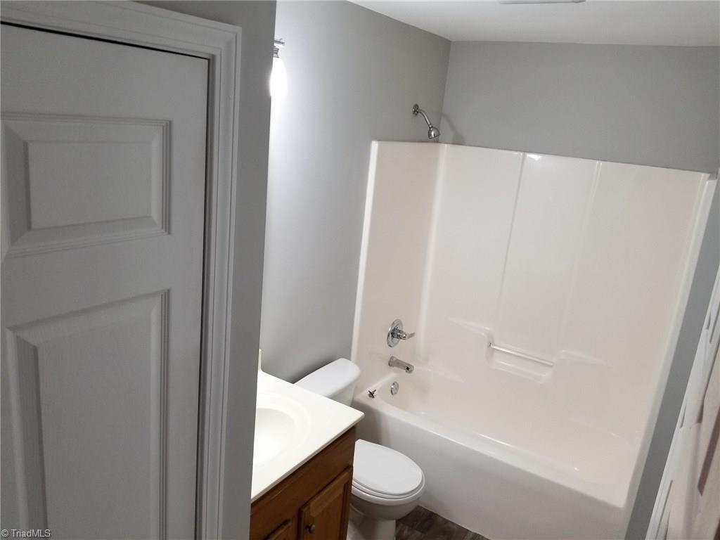 343 Hickory Lane High Point, NC 27265 - Photo 10 of 17