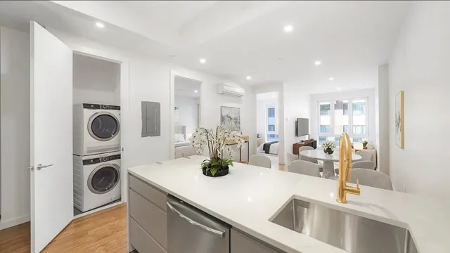 $33,000,000 | 138-25 Barclay Avenue | Downtown Flushing