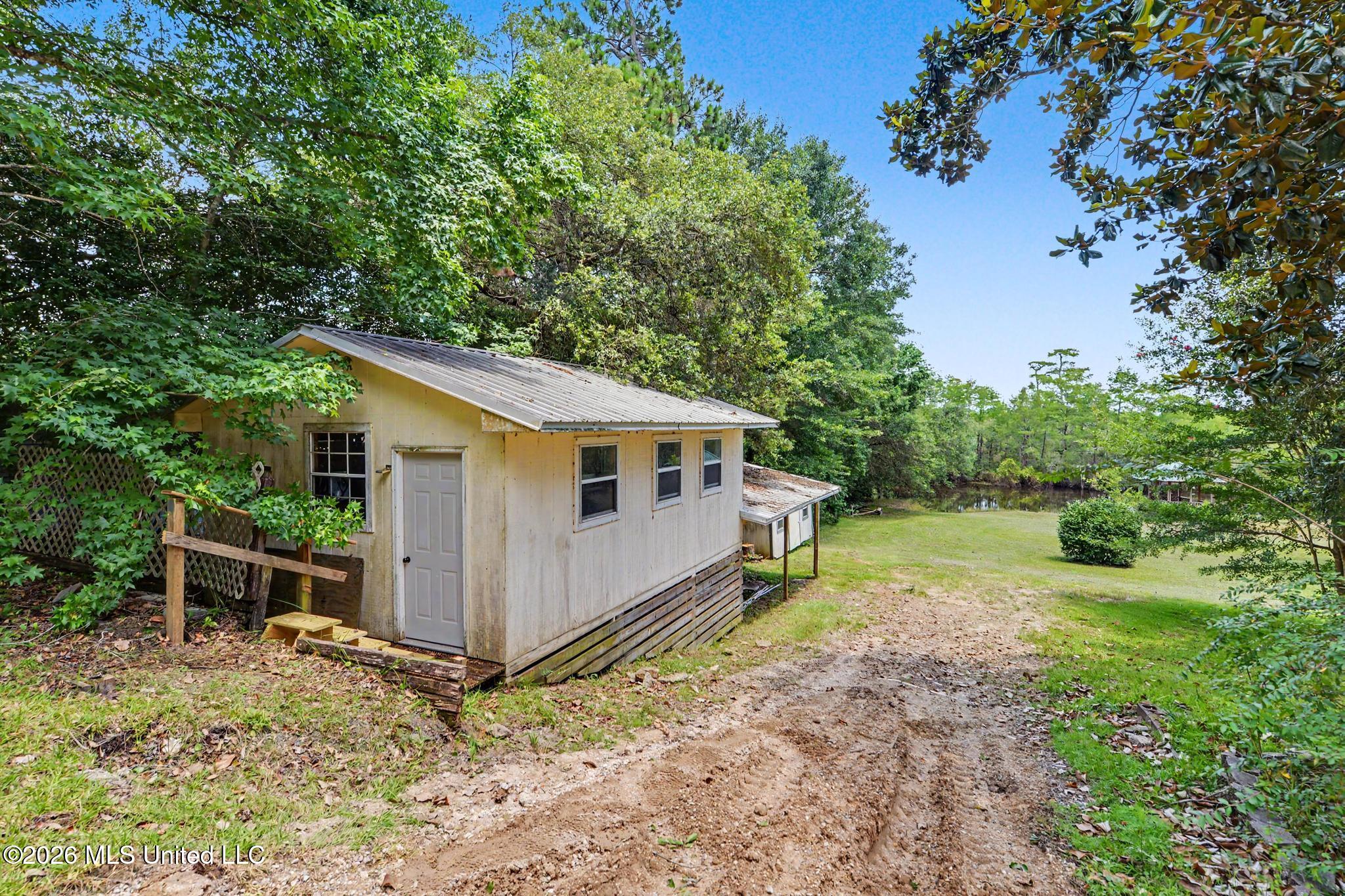 9813 Hidden Lake Road Vancleave, MS 39565 - Photo 20 of 24 024