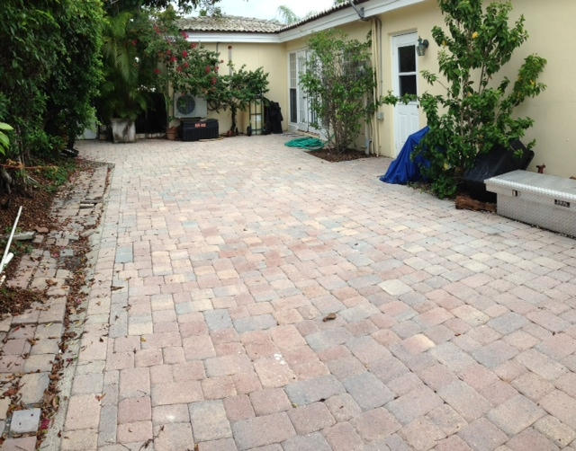 607 Riverside Road North Palm Beach, FL 33408 - Photo 14 of 15 Side parking