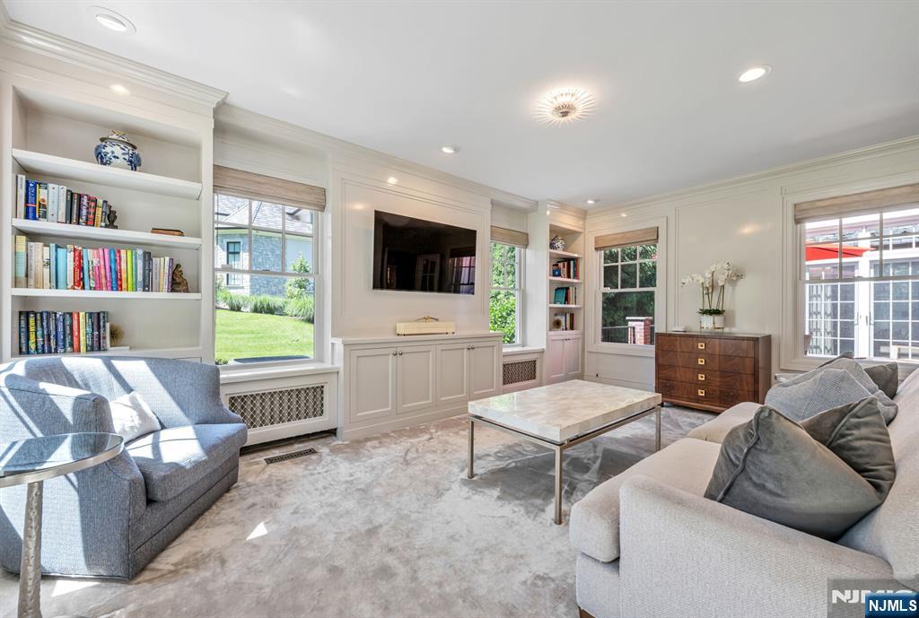 236 Mountain Avenue Ridgewood, NJ 07450 - Photo 9 of 50