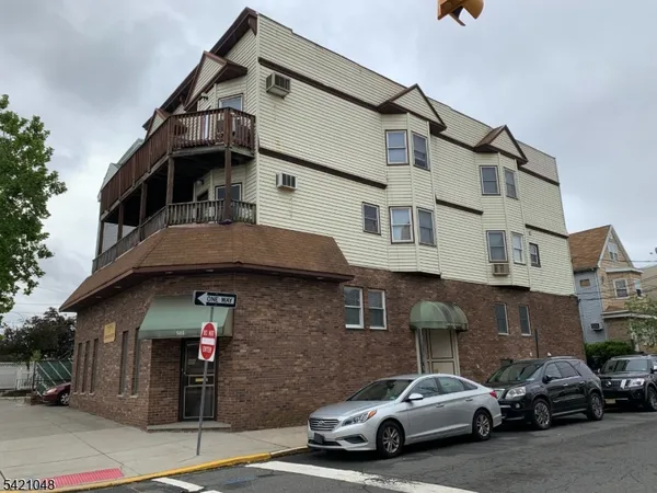 $185,000 | 116 West 19th Street, Unit 1A, Bayonne, NJ 07002
