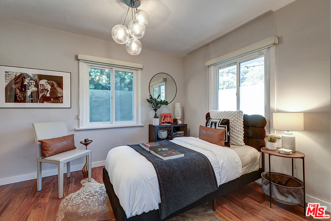 8326 Ridpath Drive Los Angeles, CA 90046 - Photo 33 of 43