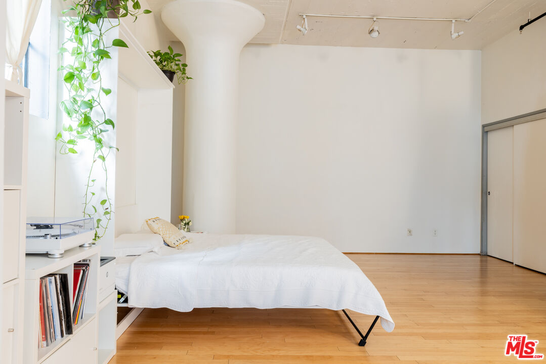 420 San Pedro Street, Unit 231 Los Angeles, CA 90013 - Photo 25 of 28