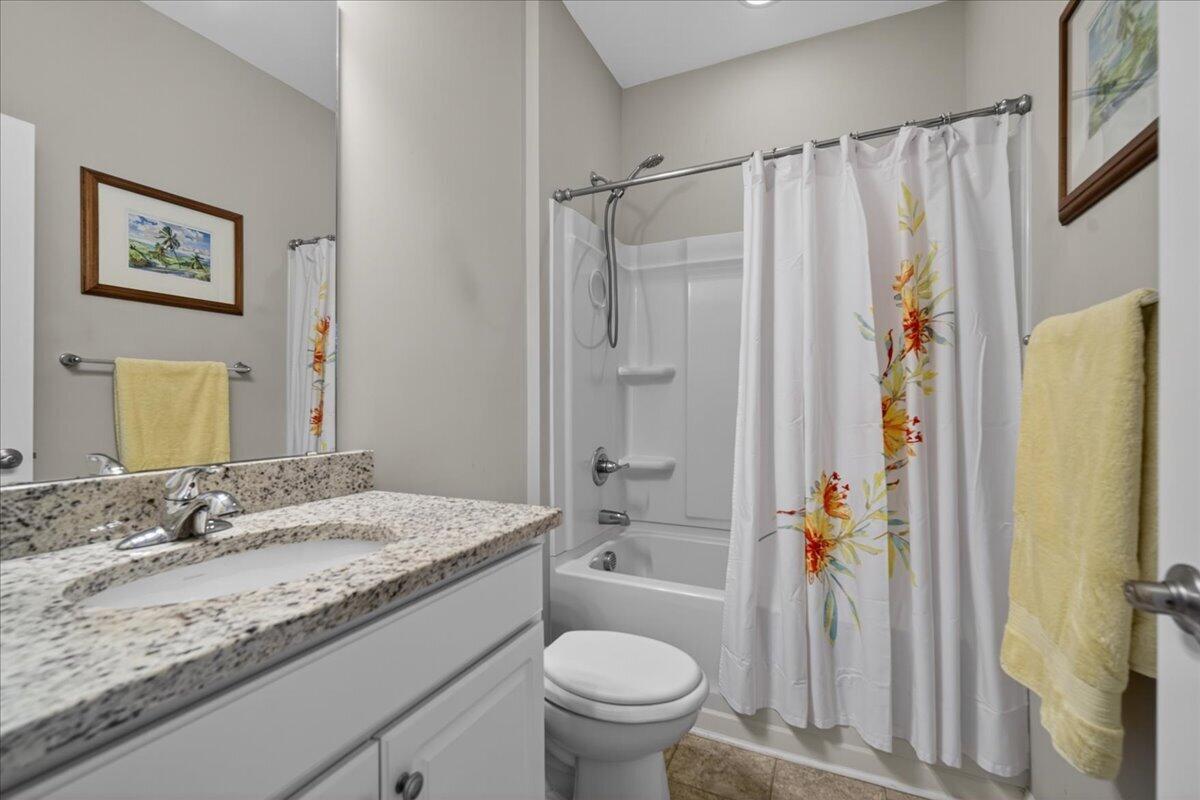 123 Oyama Road Summerville, SC 29486 - Photo 32 of 39 Full Guest Bathroom