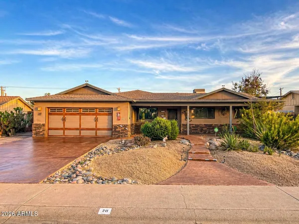 $819,900 | 211 East Papago Drive, Tempe, AZ 85288