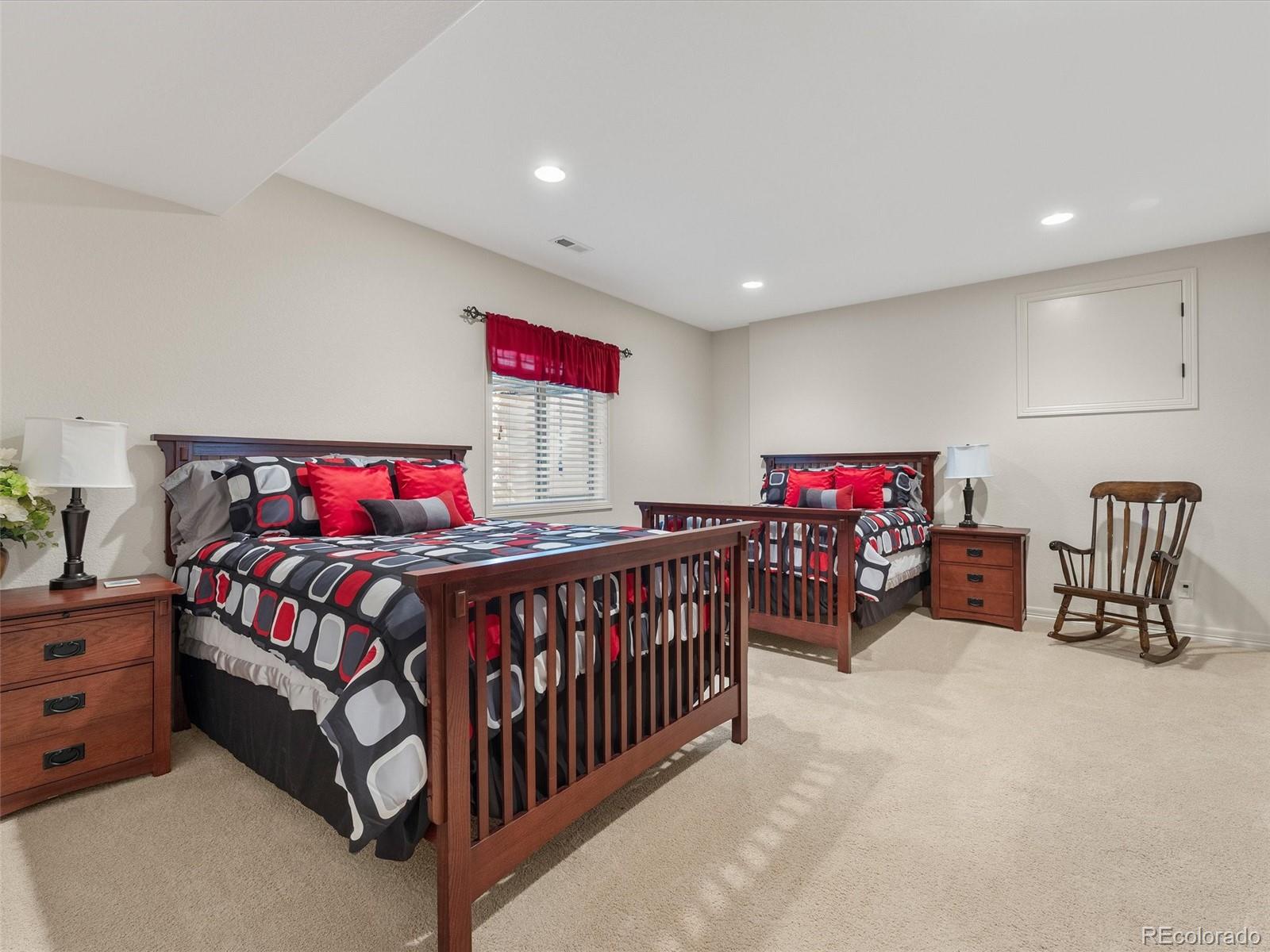 312 Basilwood Way Highlands Ranch, CO 80126 - Photo 23 of 39