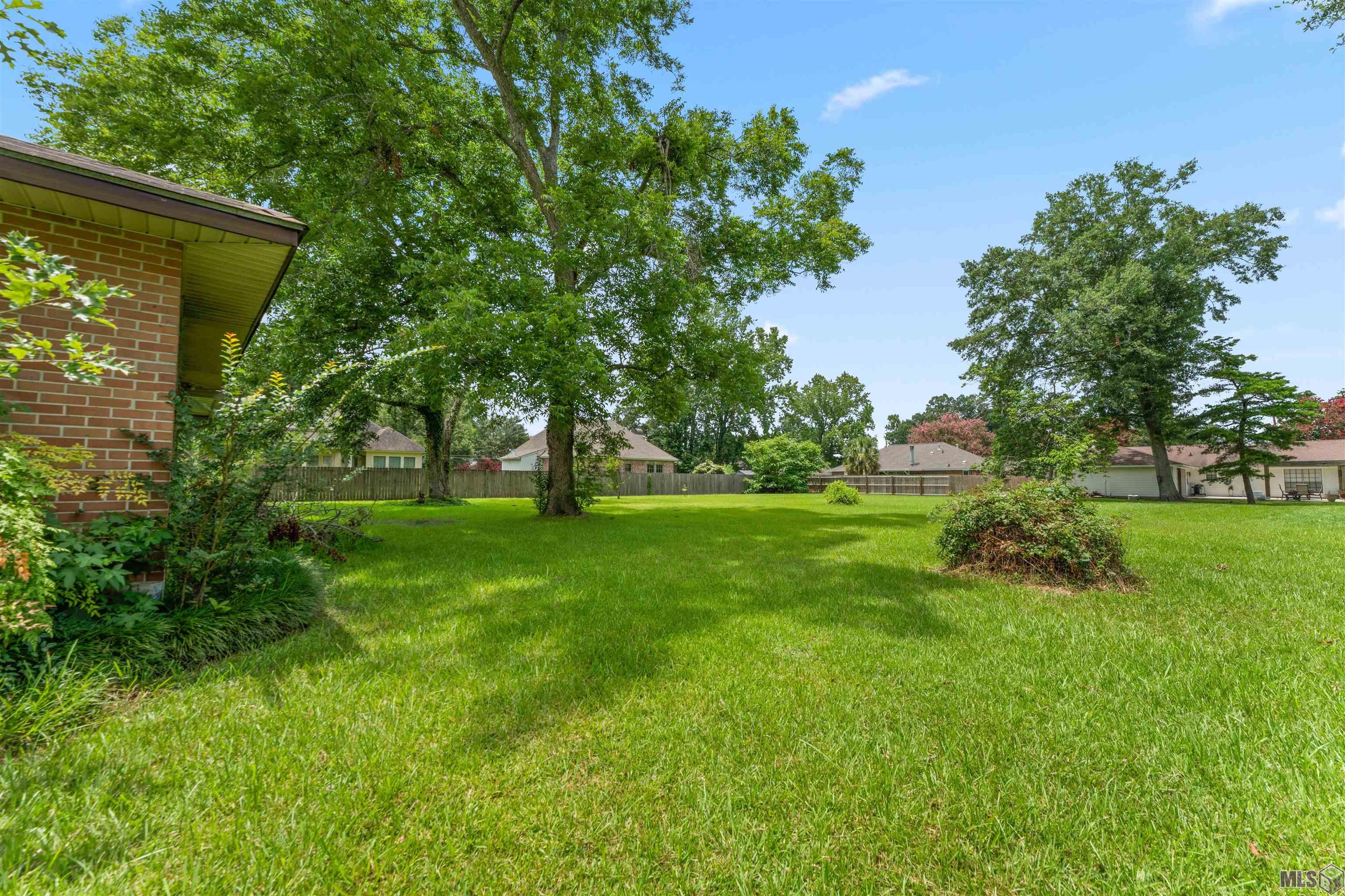 8845 Hill Drive Baton Rouge, LA 70809 - Photo 3 of 9