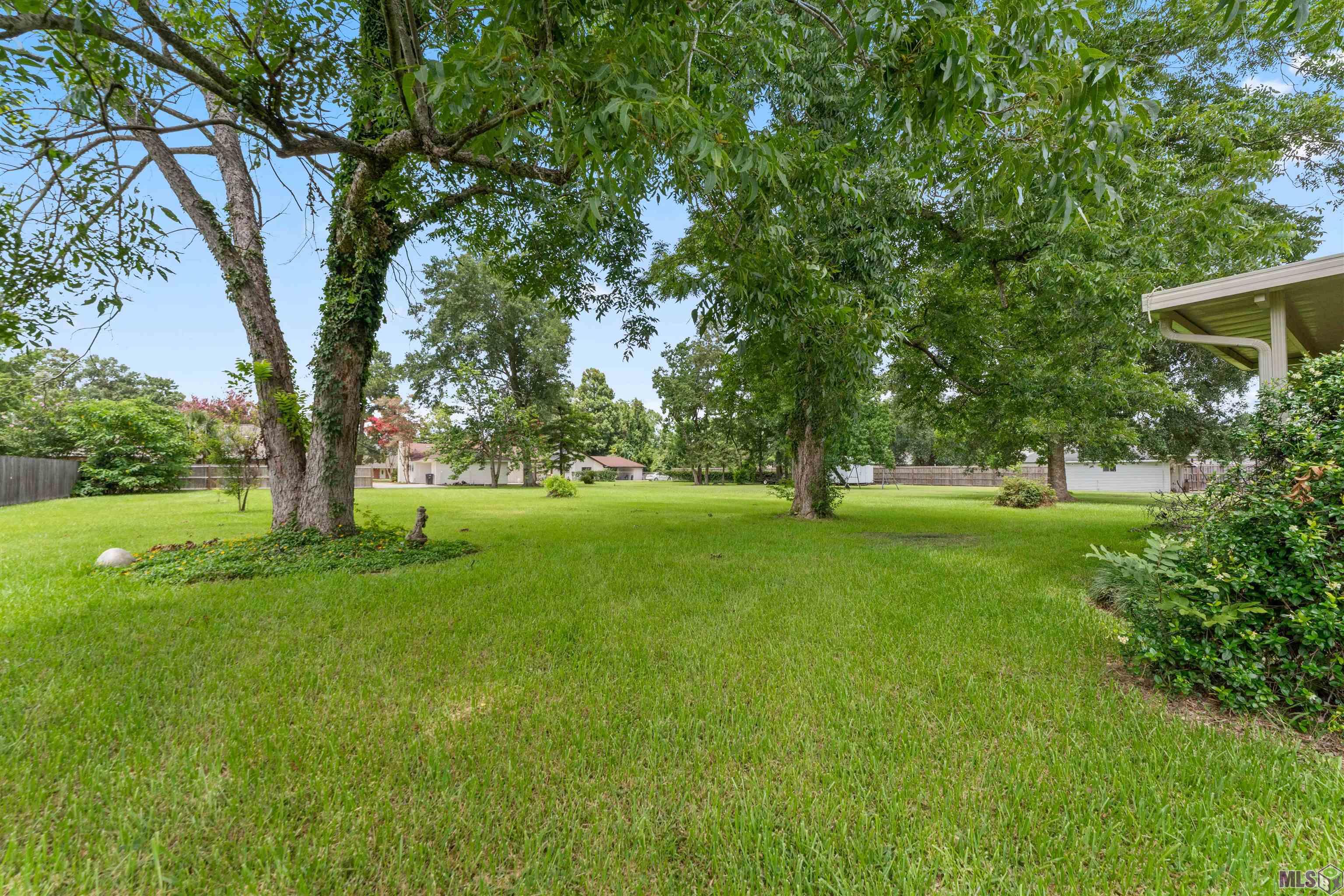 8845 Hill Drive Baton Rouge, LA 70809 - Photo 5 of 9