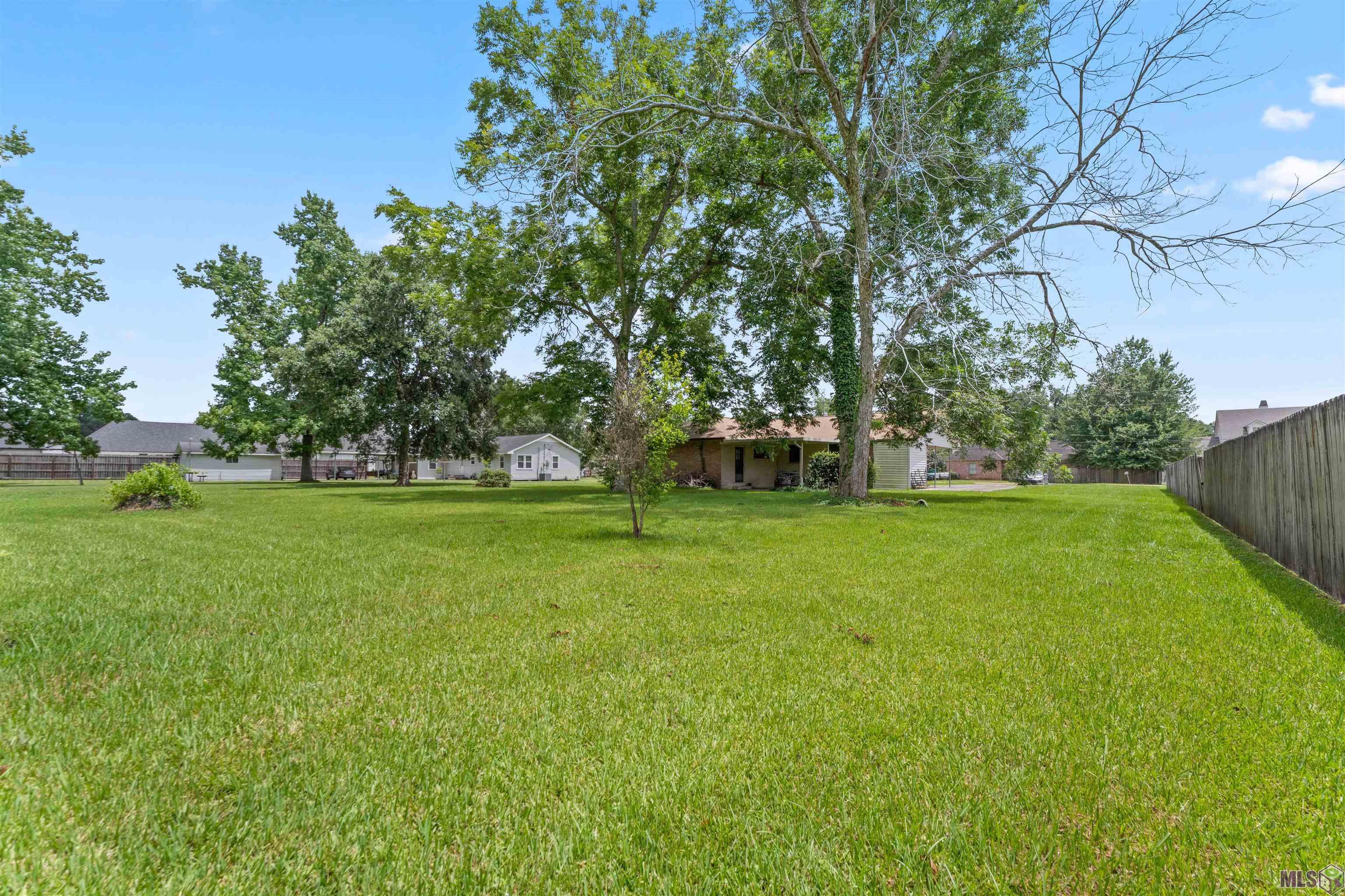 8845 Hill Drive Baton Rouge, LA 70809 - Photo 6 of 9