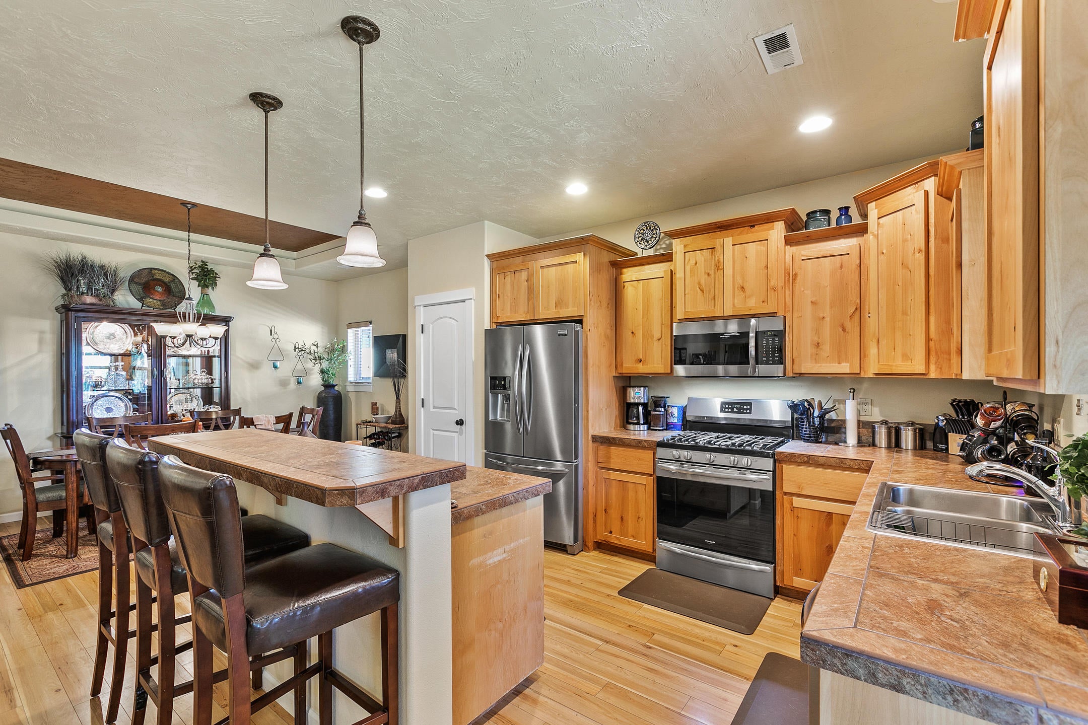 3155 Yellow Ribbon Drive Bend, OR 97701 - Photo 8 of 30 2020_06_26_3155_ne_yellow_ribbon_dr-21