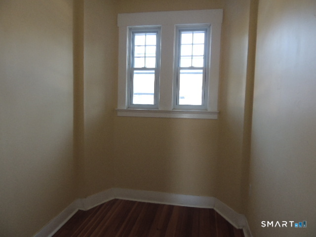 1546 Whitney Avenue Hamden, CT 06517 - Photo 18 of 21 an empty room with a window