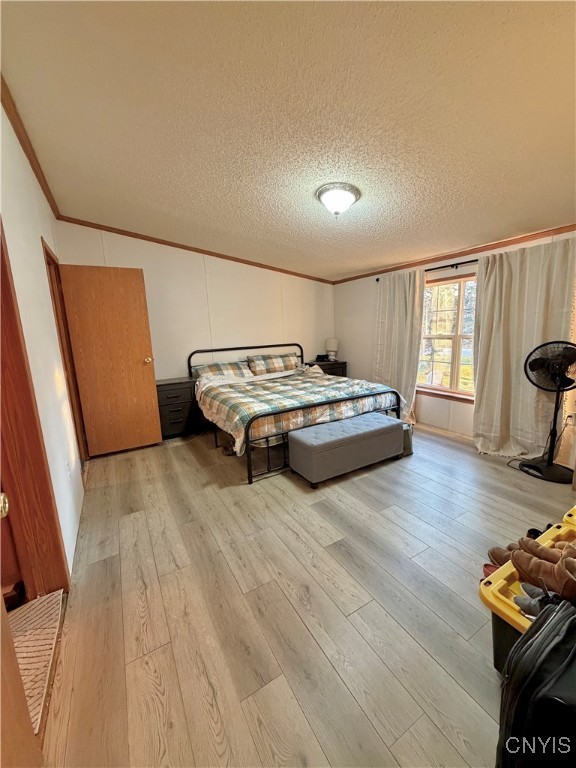 1572 County Rte 6 Volney, NY 13069 - Photo 5 of 10 Master Bedroom