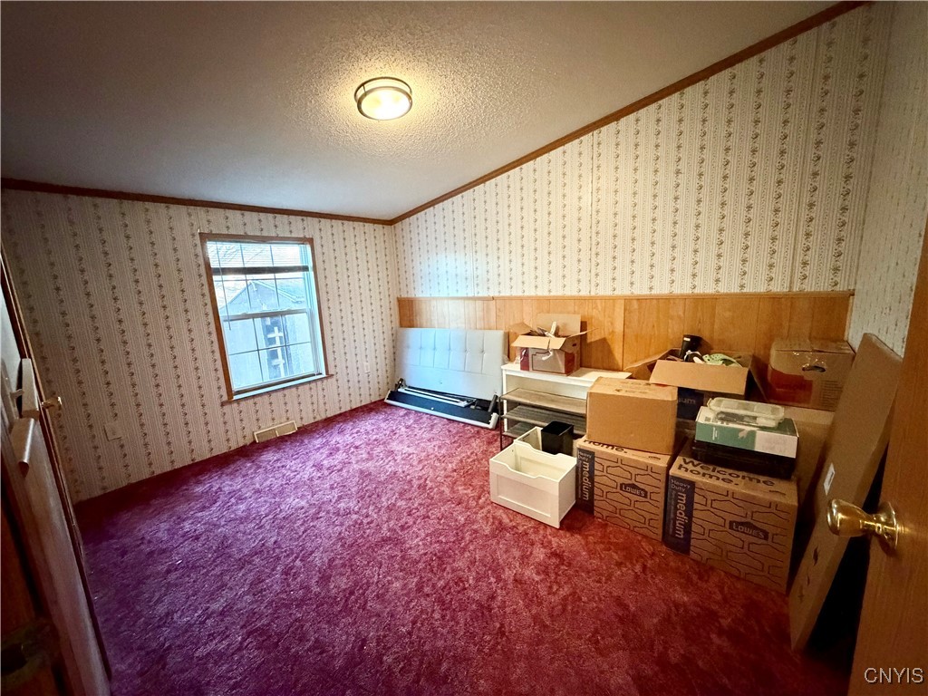 1572 County Rte 6 Volney, NY 13069 - Photo 8 of 10 Second Bedroom