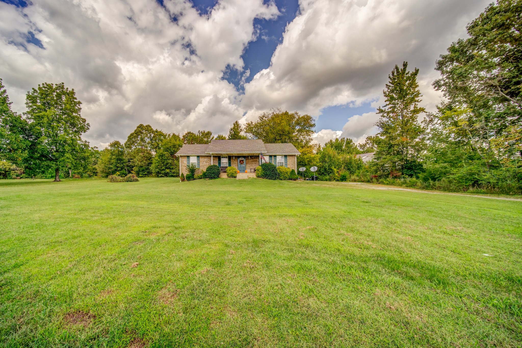 5407 Marion Road Cunningham, TN 37052 - Photo 23 of 35 a view of a yard with an trees