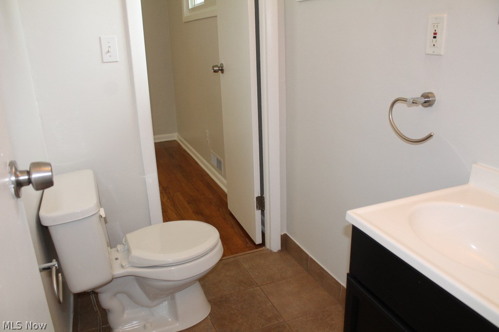 9595 Reichert Road Parma, OH 44130 - Photo 14 of 22