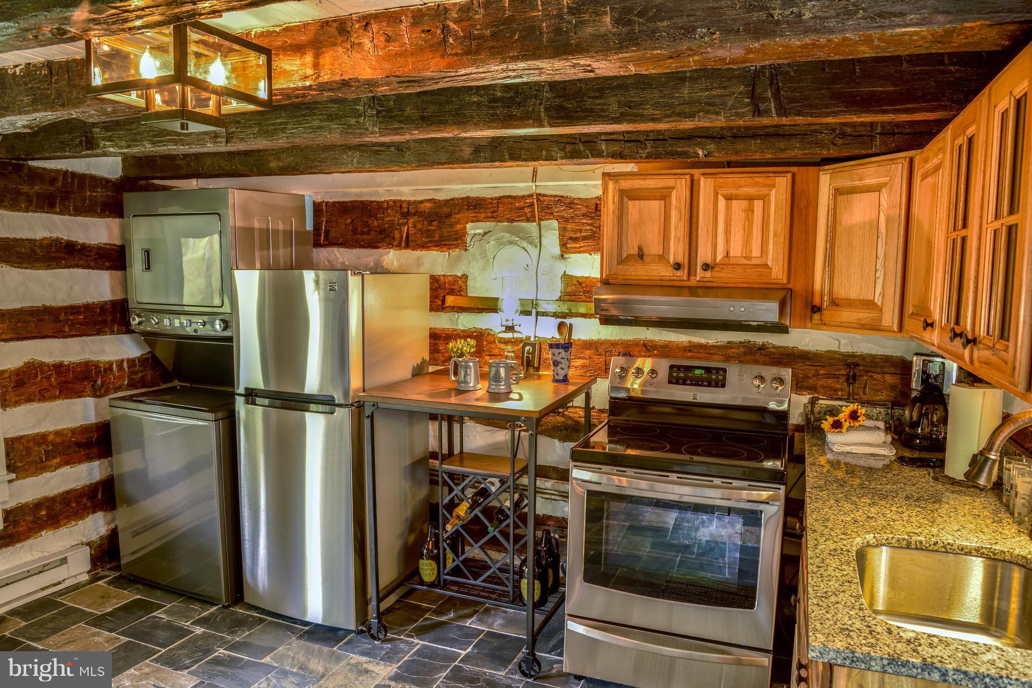 3955 Leeds Manor Road Markham, VA 22643 - Photo 4 of 9 Kitchen