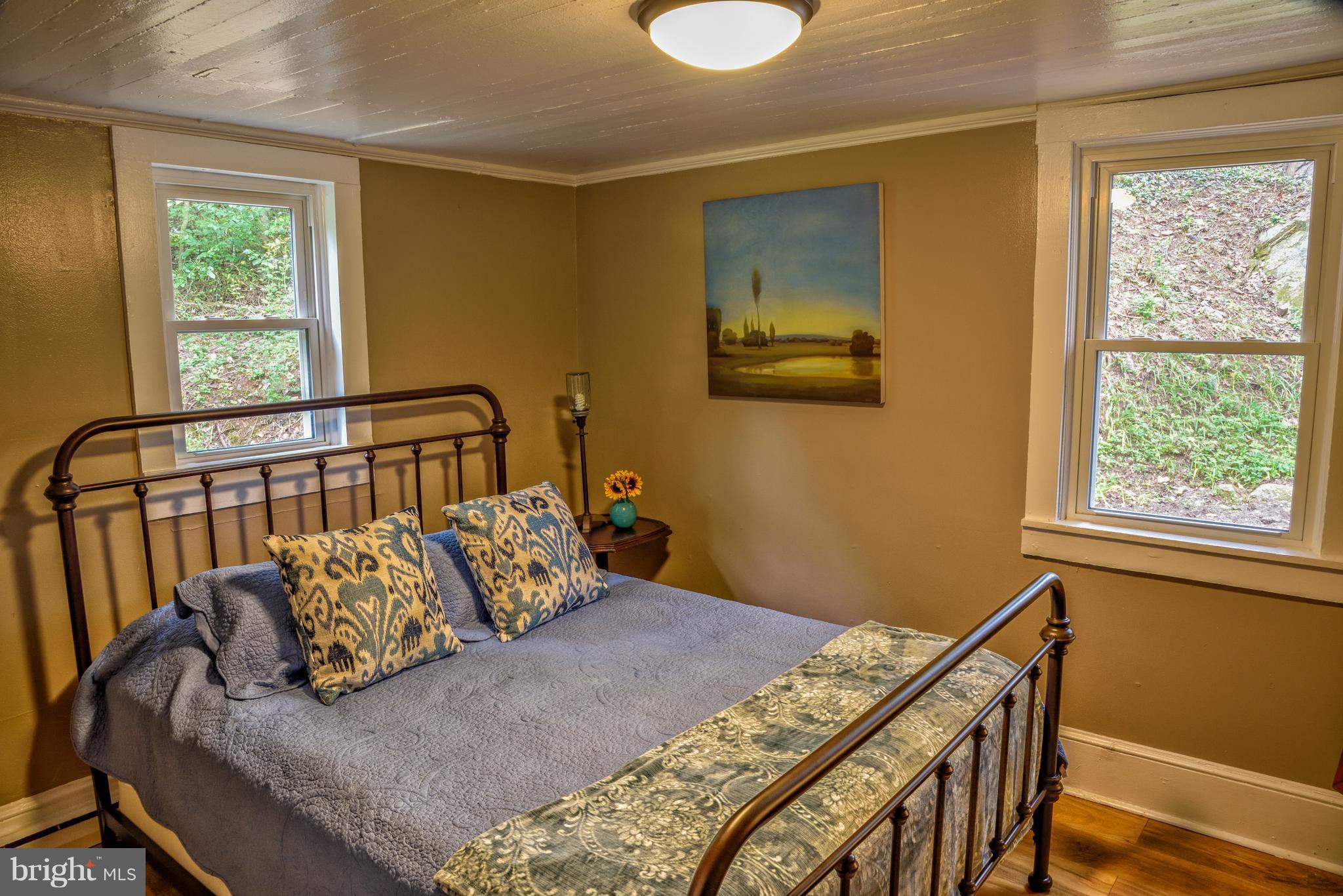 3955 Leeds Manor Road Markham, VA 22643 - Photo 5 of 9 Bedroom (Master)