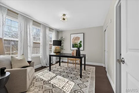 $599,000 | 1087 East Linden Avenue, St. Louis, MO 63117