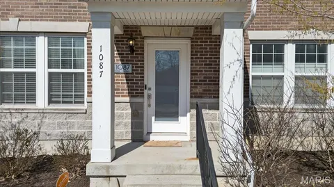 $599,000 | 1087 East Linden Avenue, St. Louis, MO 63117
