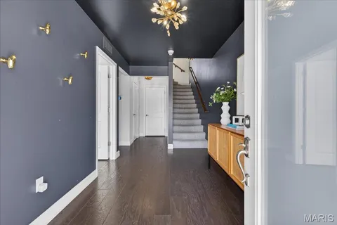 $599,000 | 1087 East Linden Avenue, St. Louis, MO 63117