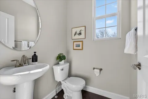 $599,000 | 1087 East Linden Avenue, St. Louis, MO 63117