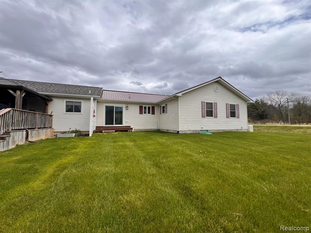 320 Roller Way Mayville, MI 48744 - Photo 34 of 36