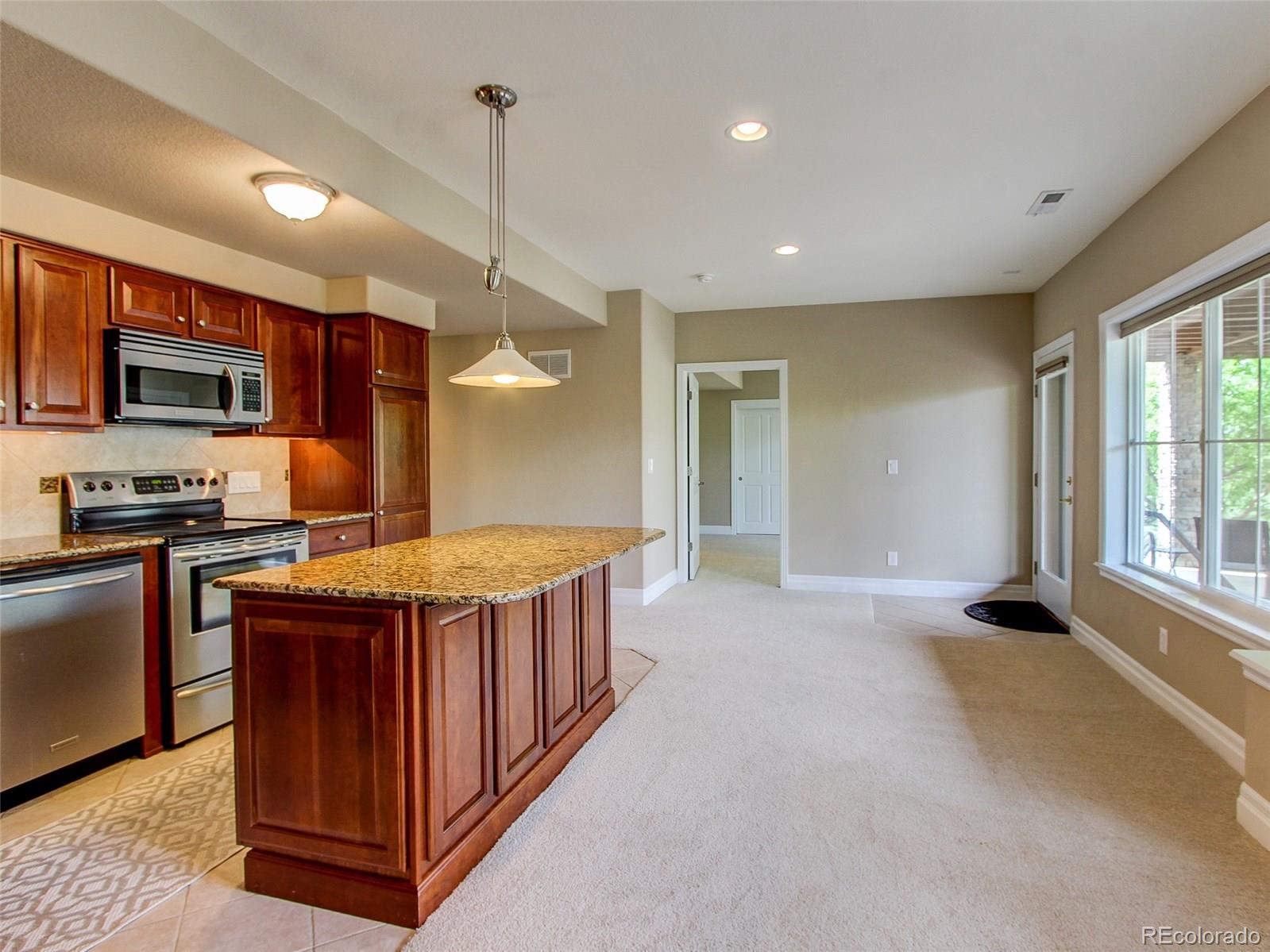 2650 Hunters Place Highlands Ranch, CO 80129 - Photo 15 of 29 Gallery Image 15