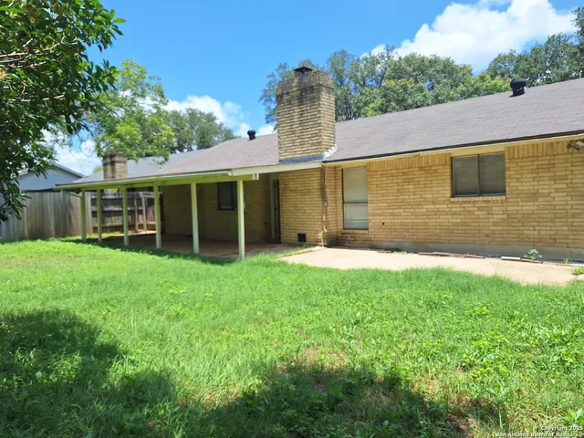 $1,900 | 322 Renee Drive, Converse, TX 78109